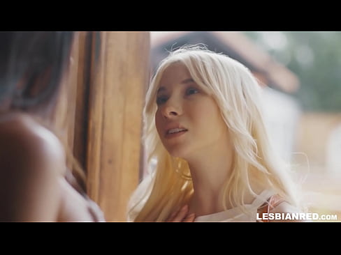 ❤️ Dziewczyna wraca do domu kilka miesięcy później i kończy się na tym, że zjada cipkę macochy ️❌ Beautiful porn at us ﹏